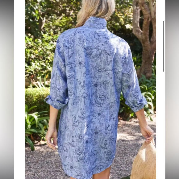 Frank & Eileen MARY Classic Linen Shirt Dress in Blue Tropical Print - Picture 2 of 8